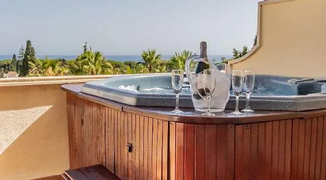 Hotel Guadalpin Suites Marbella